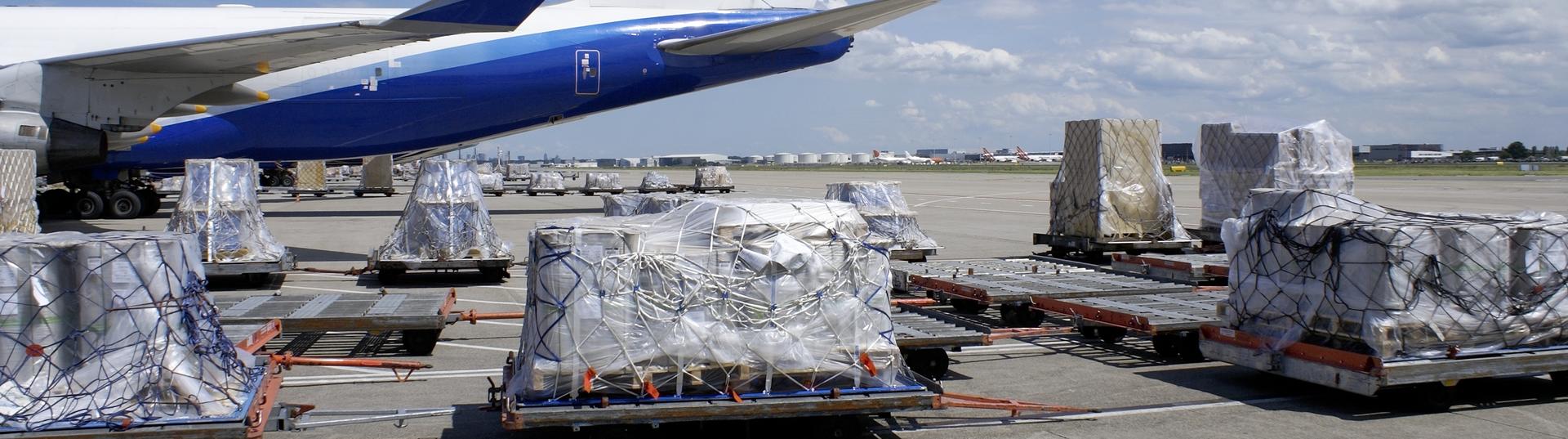 airplane cargo