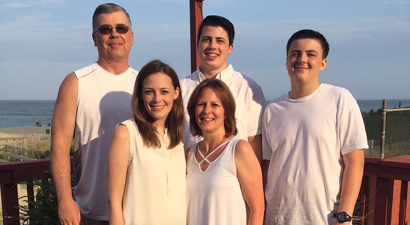 51a715f15ea580bbaf1040e0526cc231.jpg Davis family