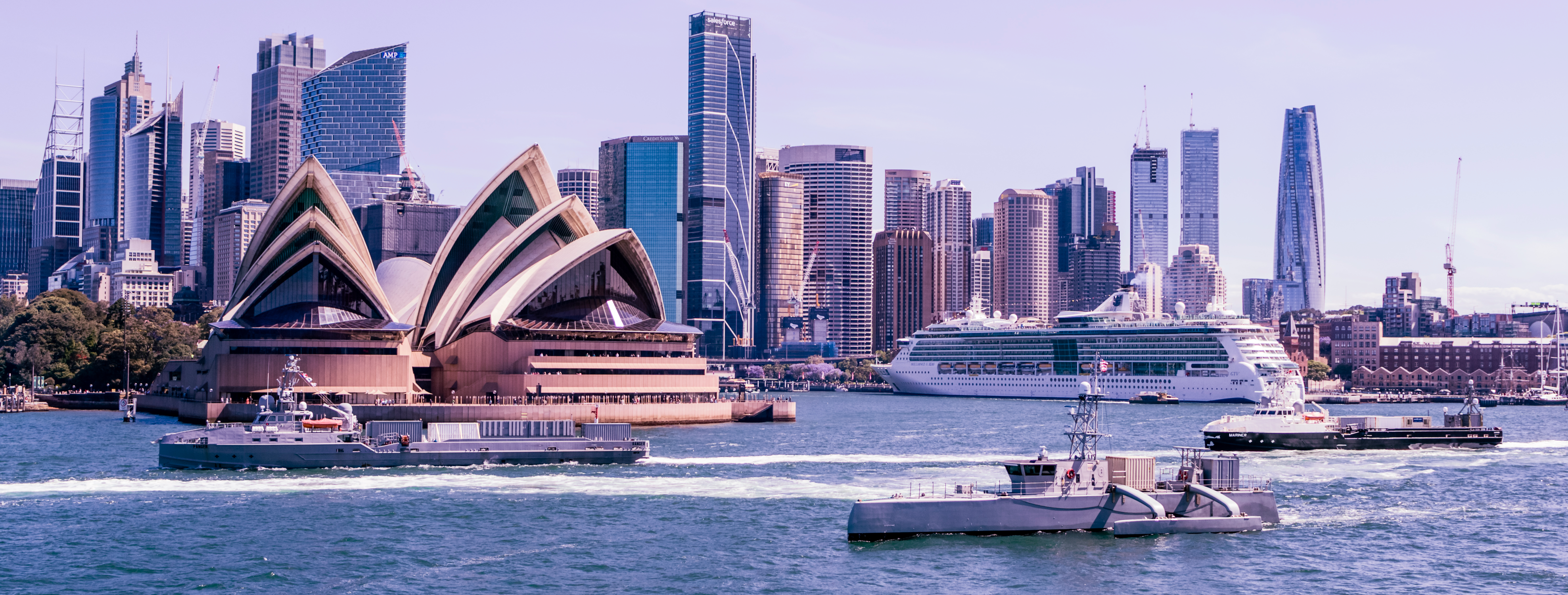 Sea Hunter, Seahawk in front of Sydney Opera House