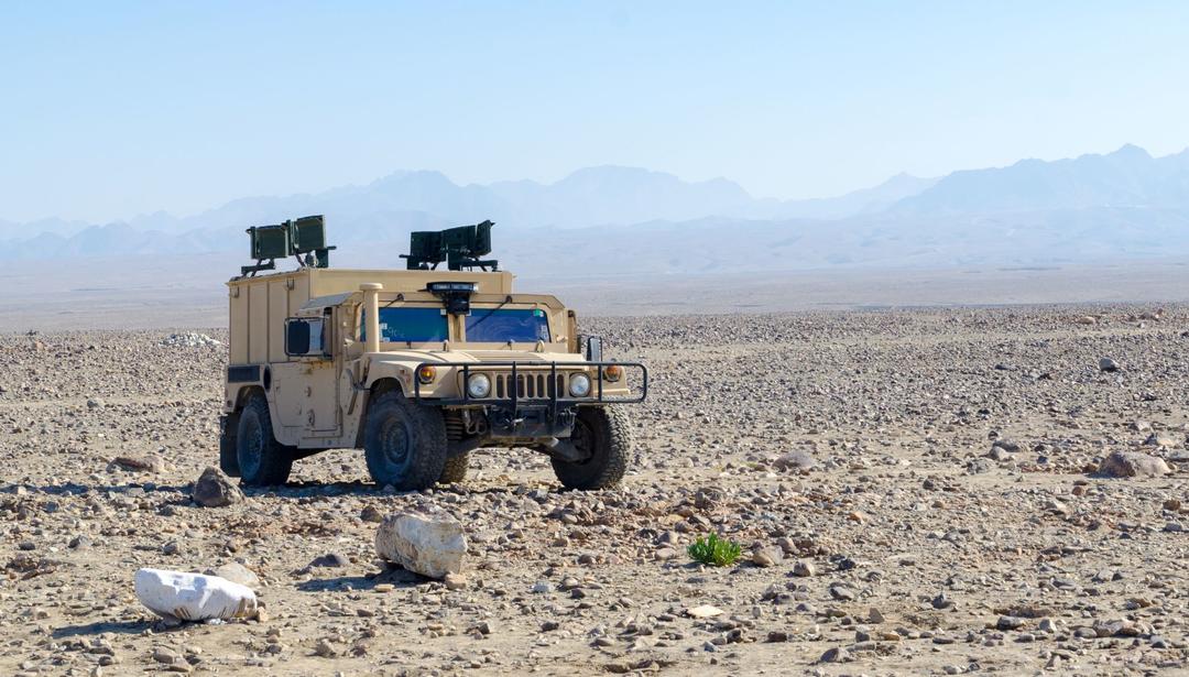 Ground vehicle navigation