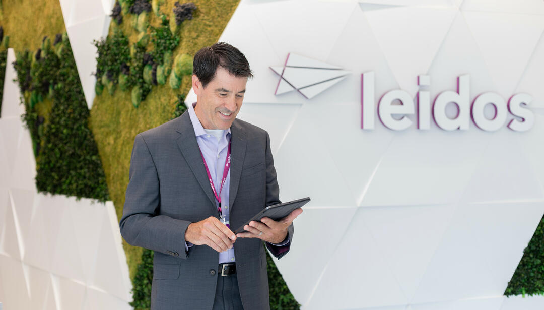 Leidos employee