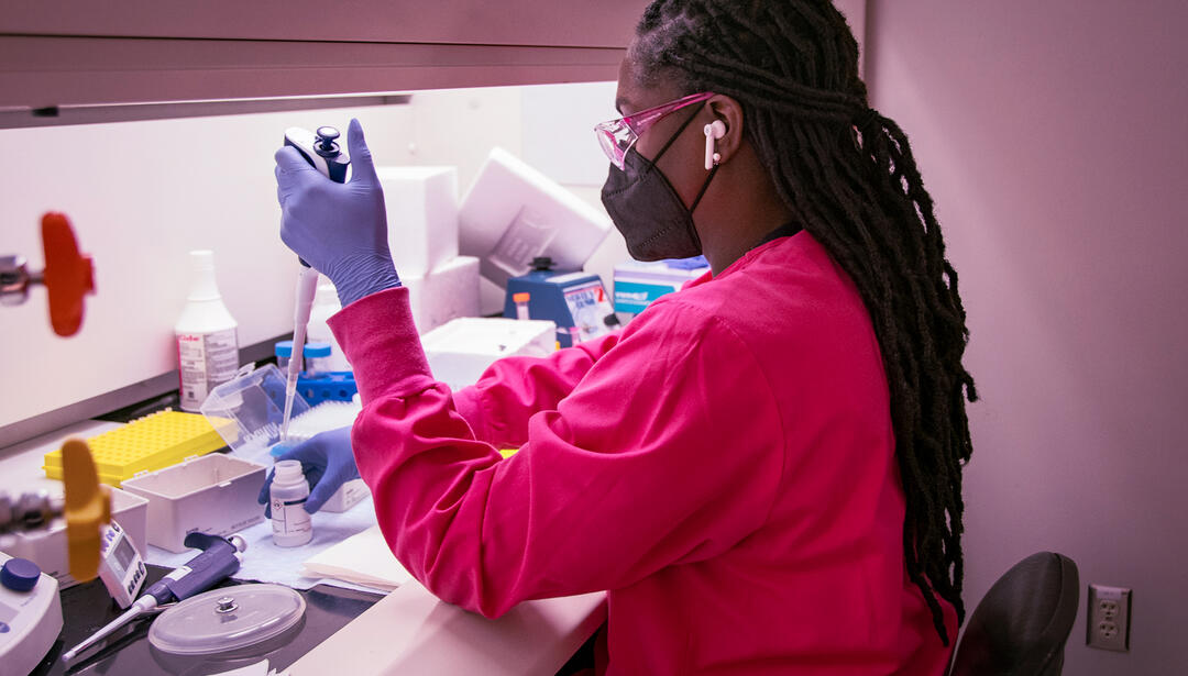 Woman working in a laboratory