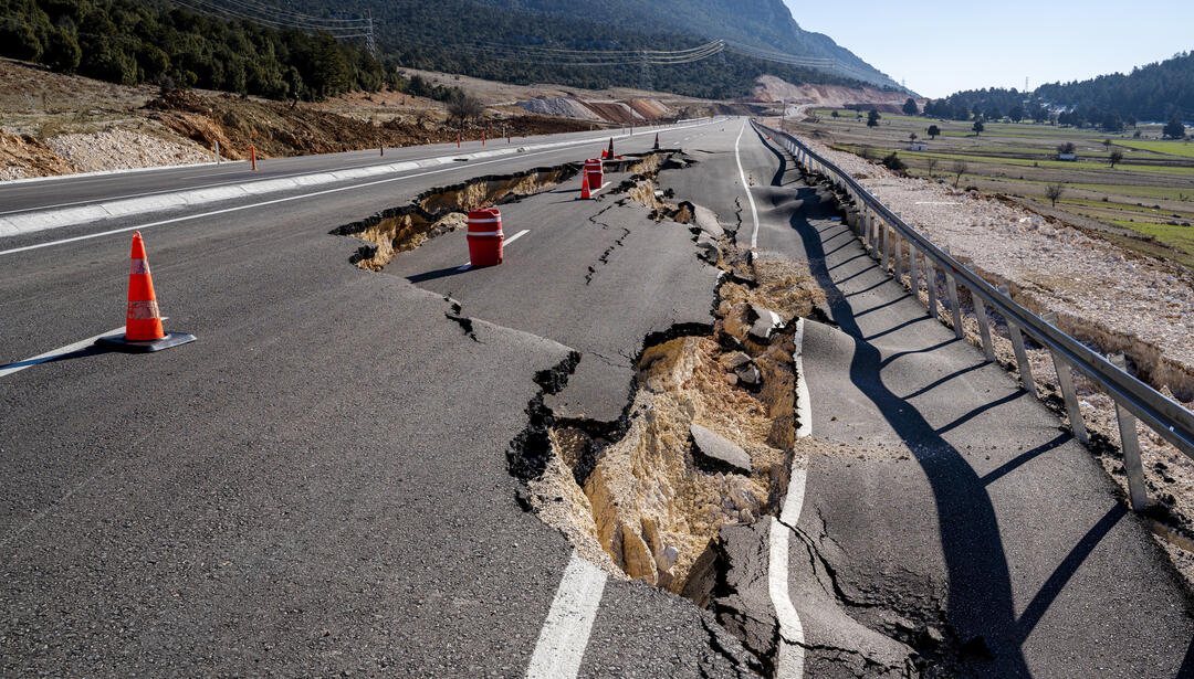 earthquake damage on road
