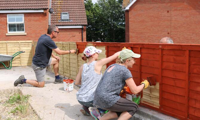 UK Logs CSR fence painting