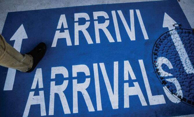 Arrivals sign at an airport