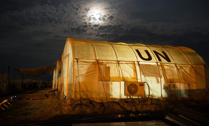UK Logs UN Hospital tent