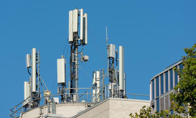 Rooftop cell installations