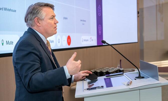 Jason O'Connor presenting at an event