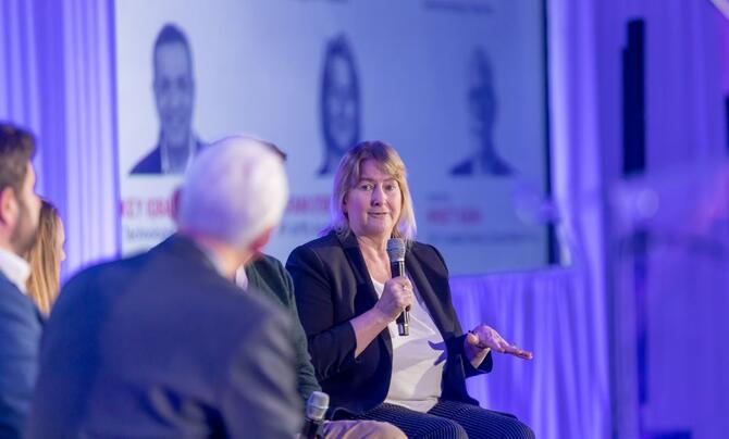 Tifani O'Brien speaking to a crowd