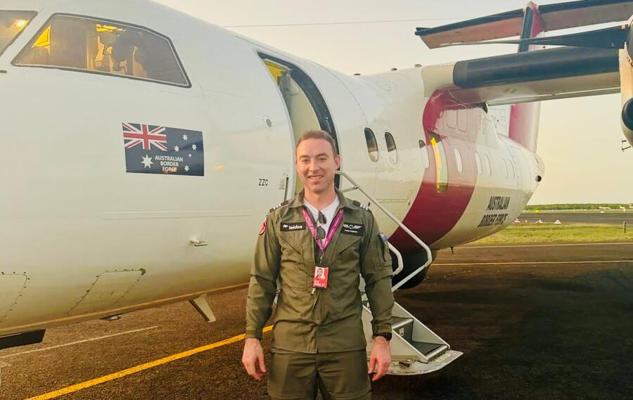 Chris, Dash 8 First Officer - Leidos Australia