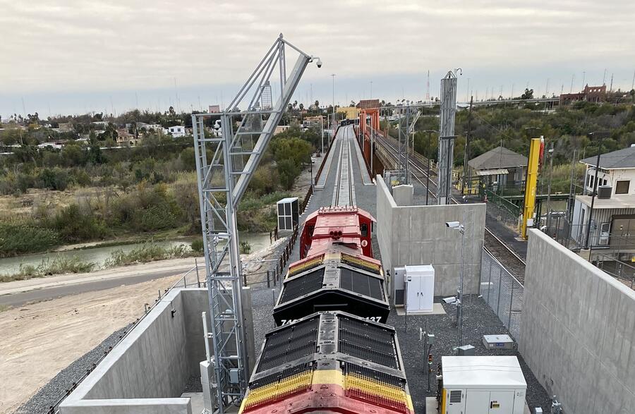 IR6500 Scanning Train at Rail Inspection Station