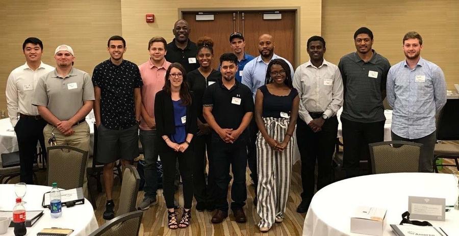 Group photo of Ameren summer interns