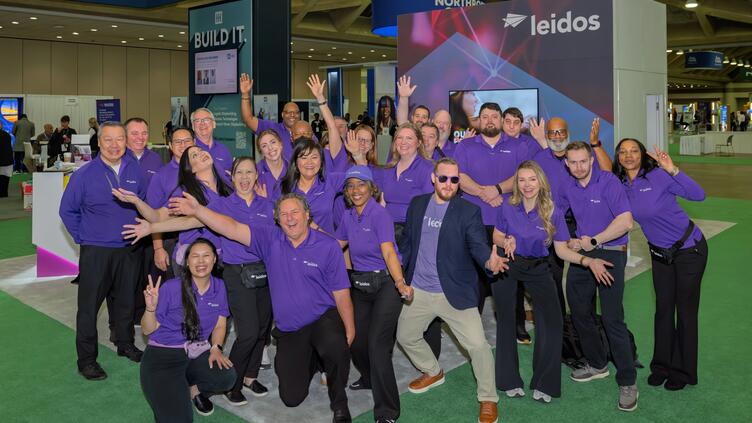 Group of Leidos employees at a tradeshow
